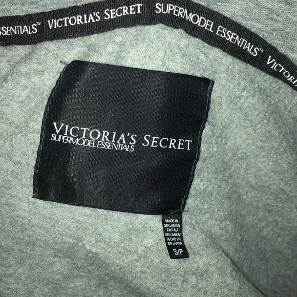 VICTORIAS SECRET | Lounge Outfit - Picture 7 of 8